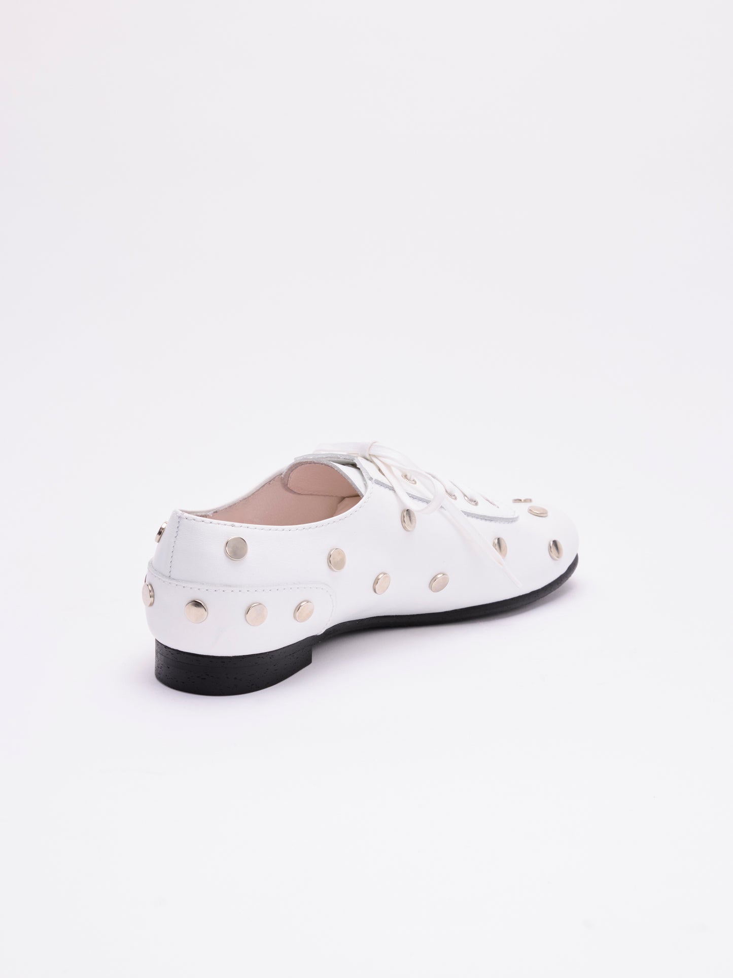 RENJI / STUDS ALL OVER | White