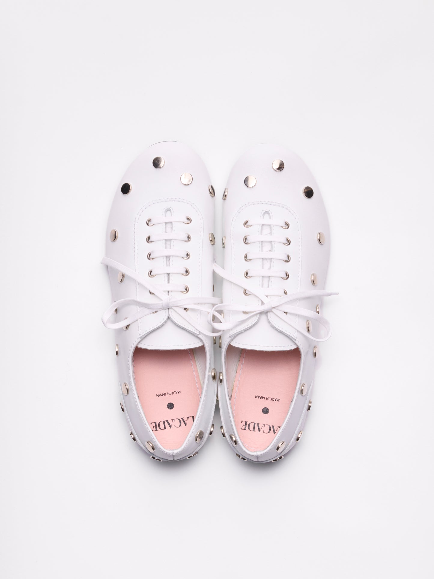 RENJI / STUDS ALL OVER | White