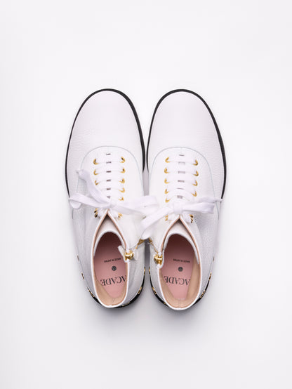 HIKARU | White