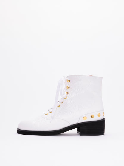 HIKARU | White