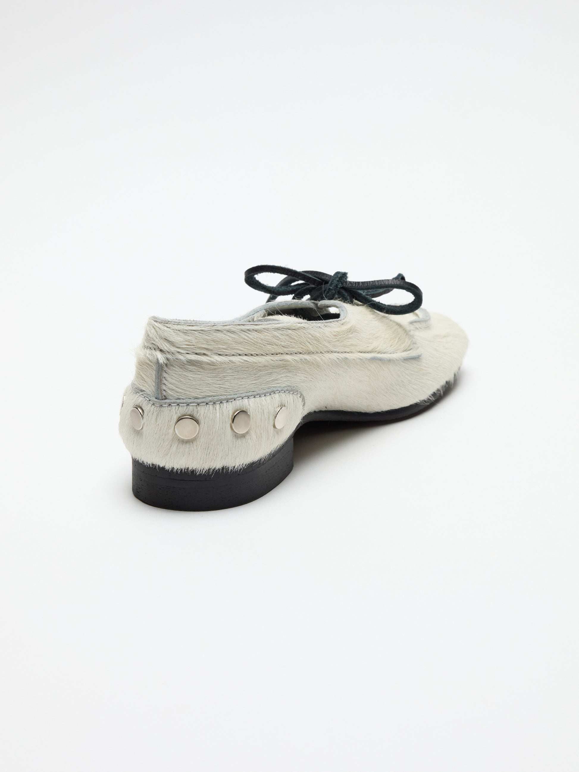 MOKA | White – LACADE