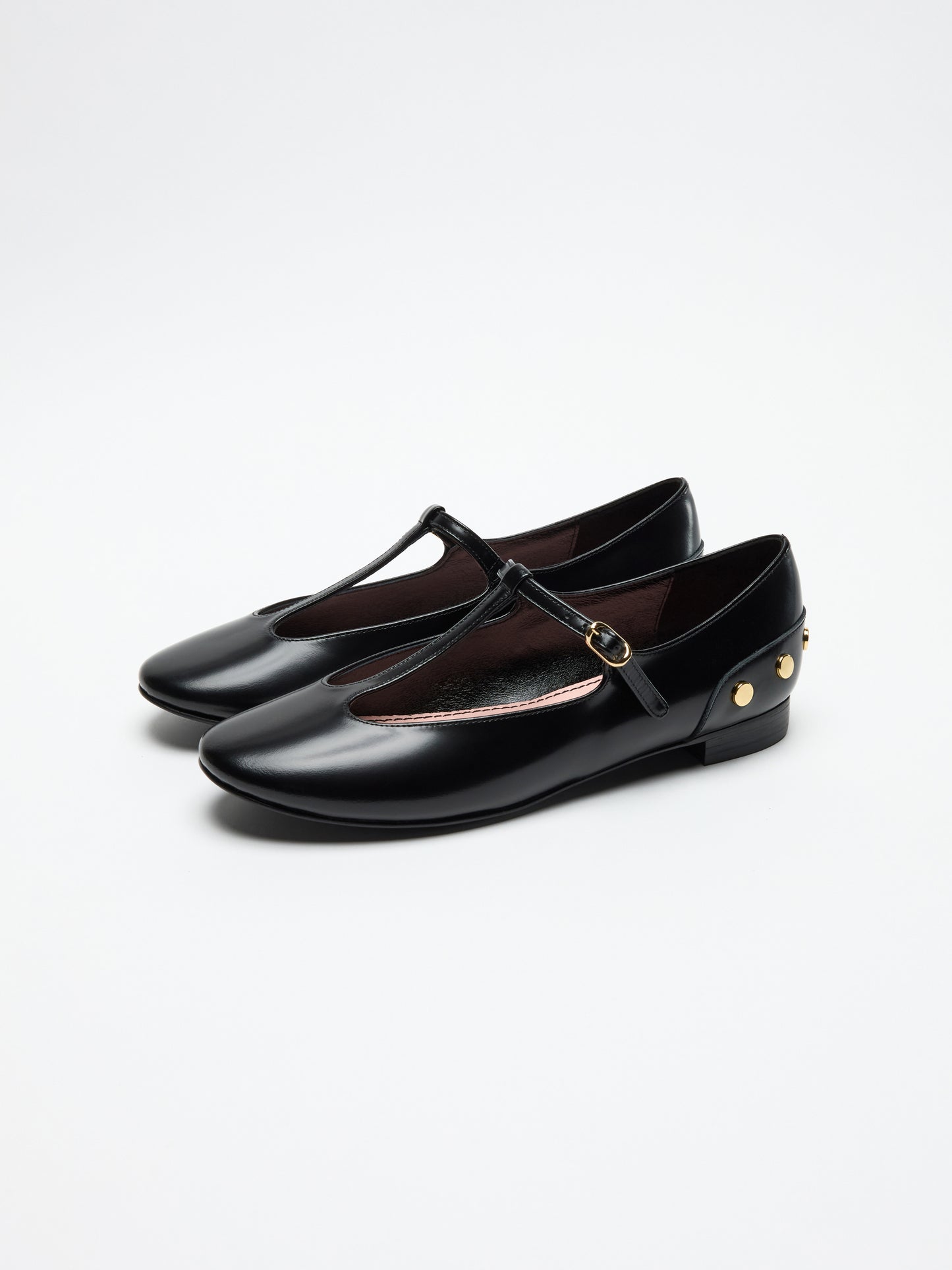 TOMOYO | Black