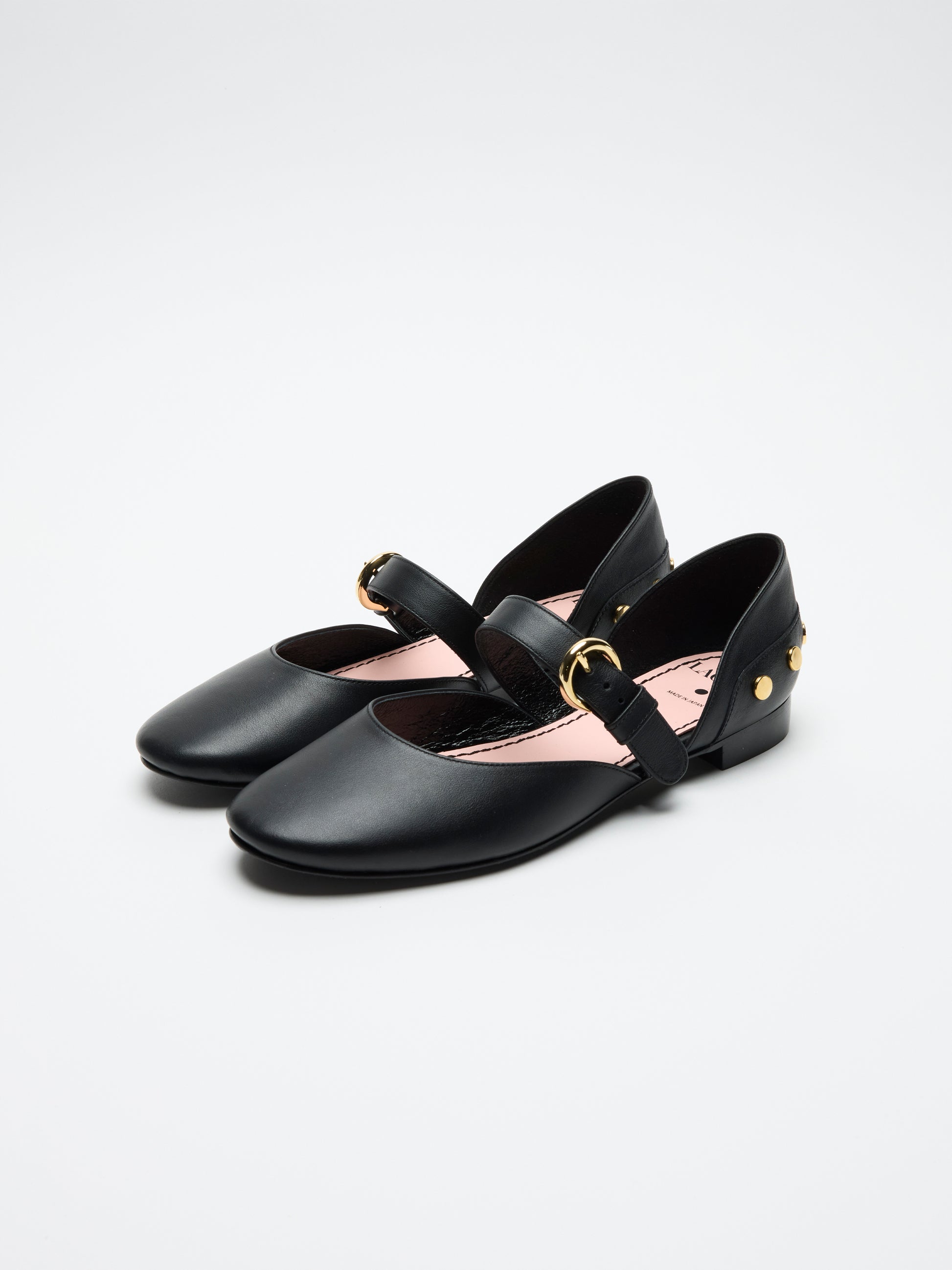 MISAKI | Black – LACADE