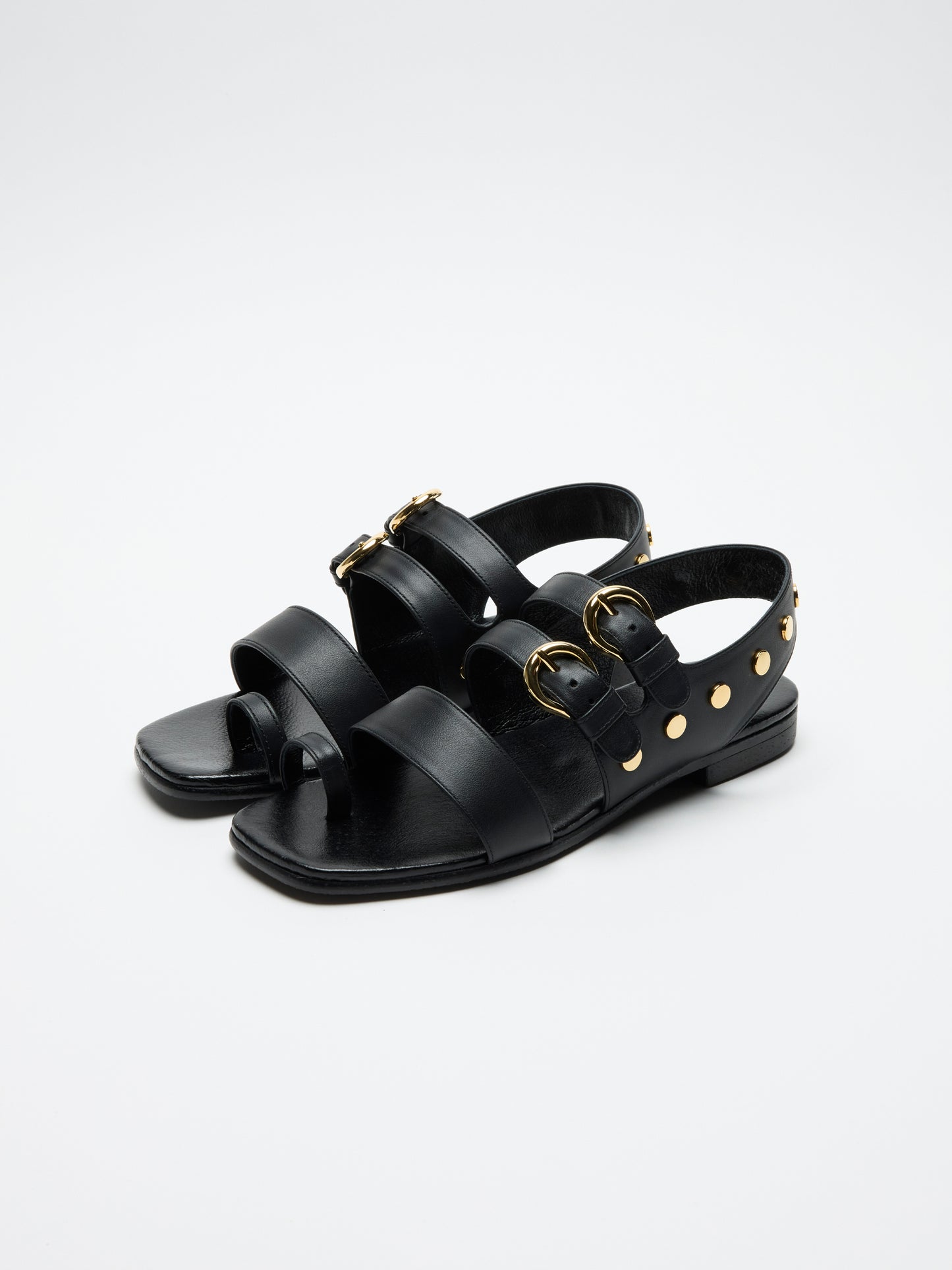 NAO | Black