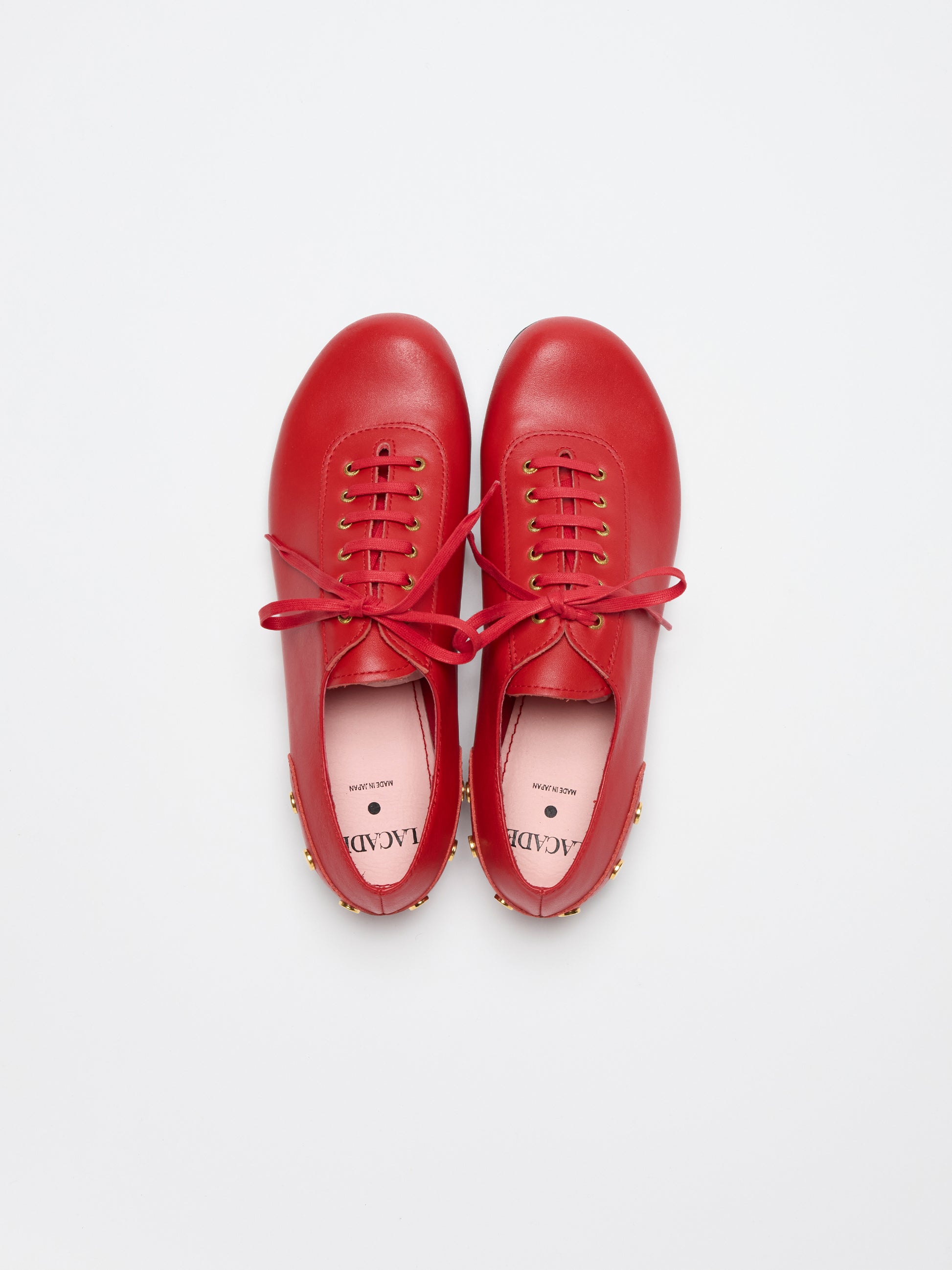 RENJI / STUDS | Red parrot – LACADE